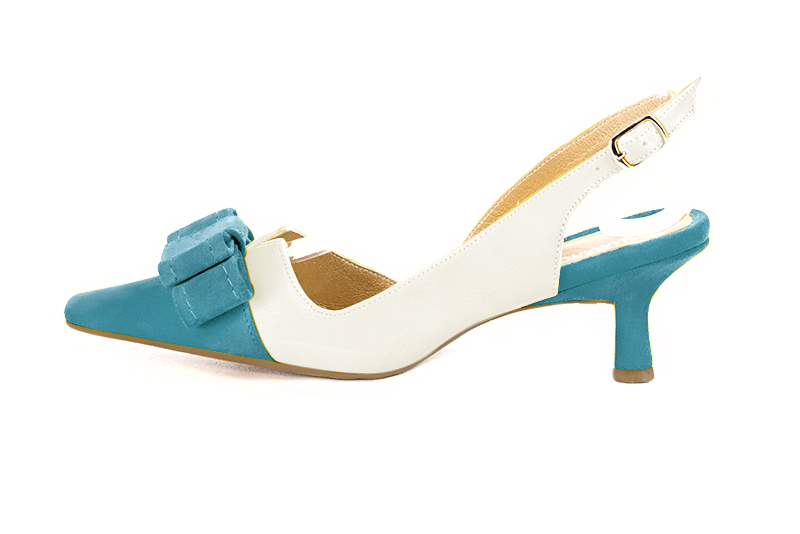 Peacock blue and off white women's open back shoes, with a knot. Tapered toe. Medium spool heels. Profile view - Florence KOOIJMAN